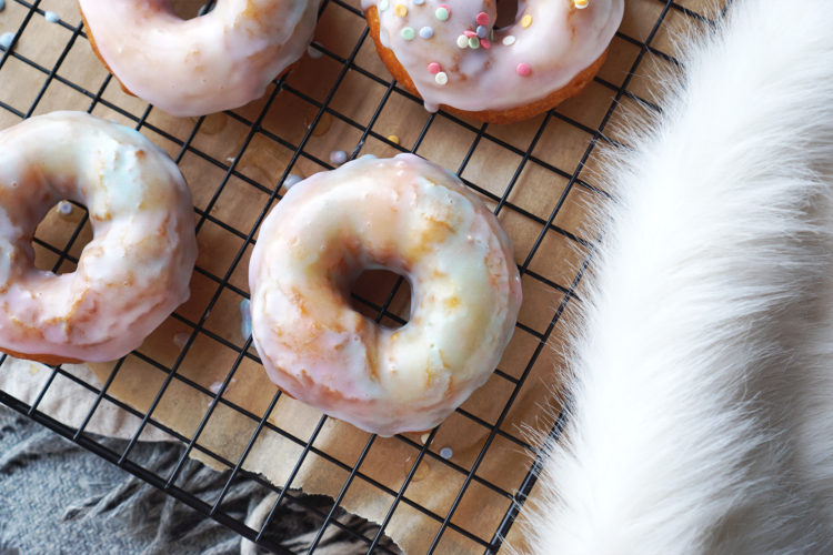 Mochi doughnuts | The easiest gluten free doughnuts made with glutinous rice flour + a simple icing